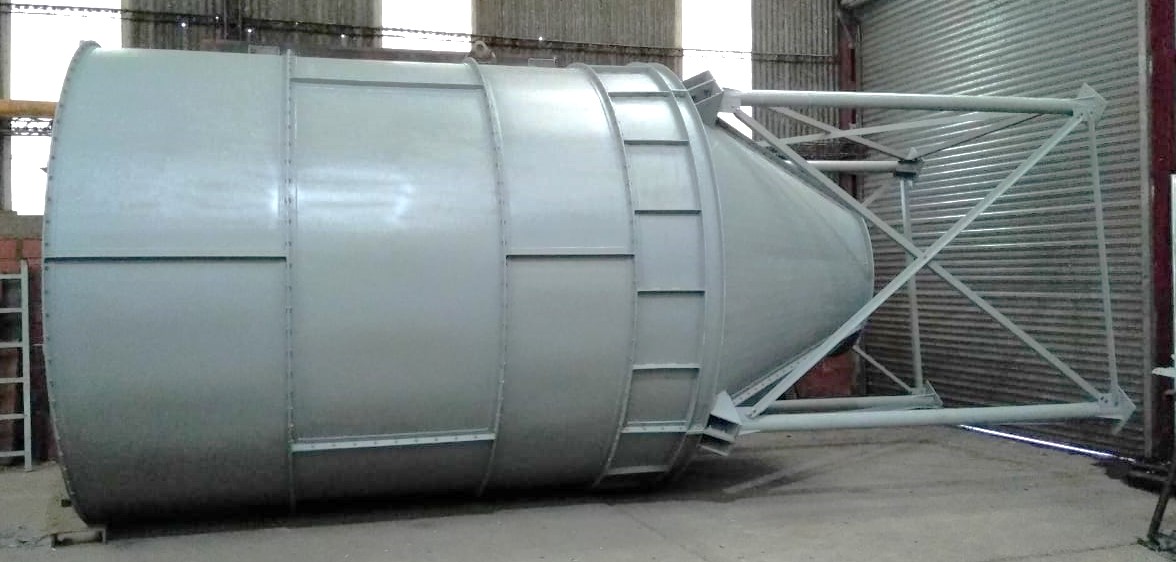 Silos metálicos para harina o subproductos con cono vibrado